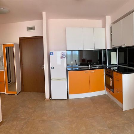 Grand Kamelia Apartments Slăntjev Brjag Exteriör bild