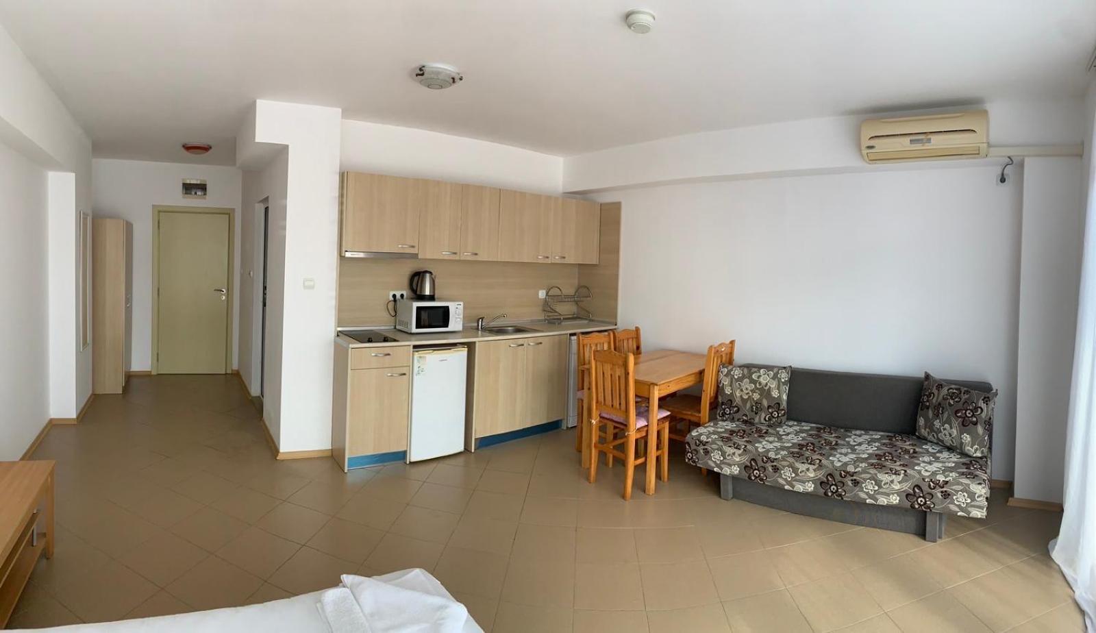 Grand Kamelia Apartments Slăntjev Brjag Exteriör bild